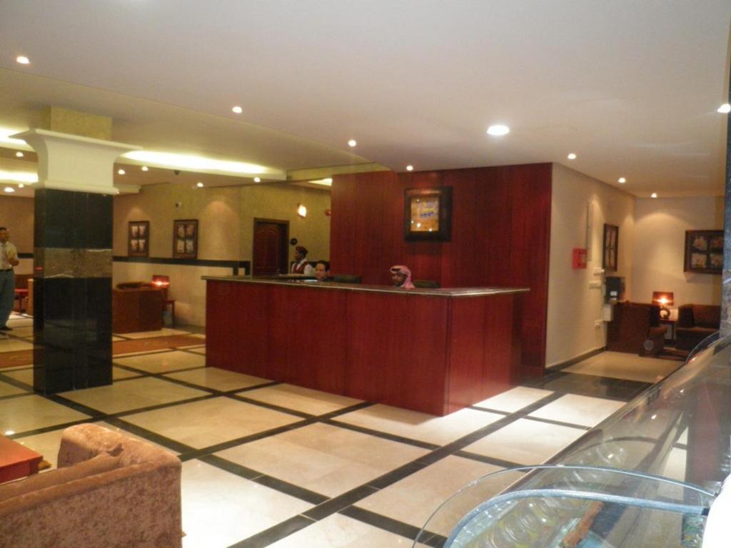 อัลมูฮัยดบ์ นัดวะอ์ อพาร์ตโฮเต็ล Aparthotel ริยาดห์ ภายนอก รูปภาพ