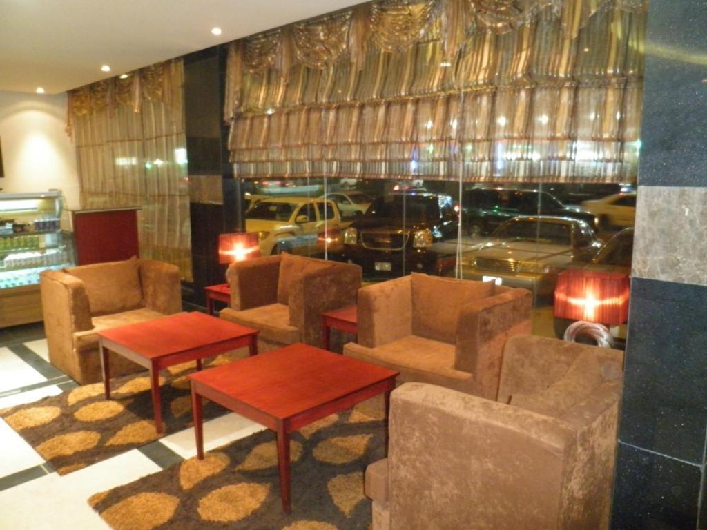 อัลมูฮัยดบ์ นัดวะอ์ อพาร์ตโฮเต็ล Aparthotel ริยาดห์ ภายนอก รูปภาพ