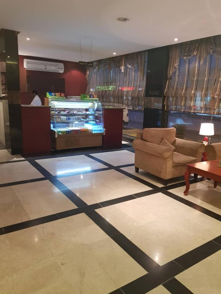อัลมูฮัยดบ์ นัดวะอ์ อพาร์ตโฮเต็ล Aparthotel ริยาดห์ ภายนอก รูปภาพ